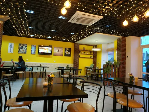 Ds Bistro image 3