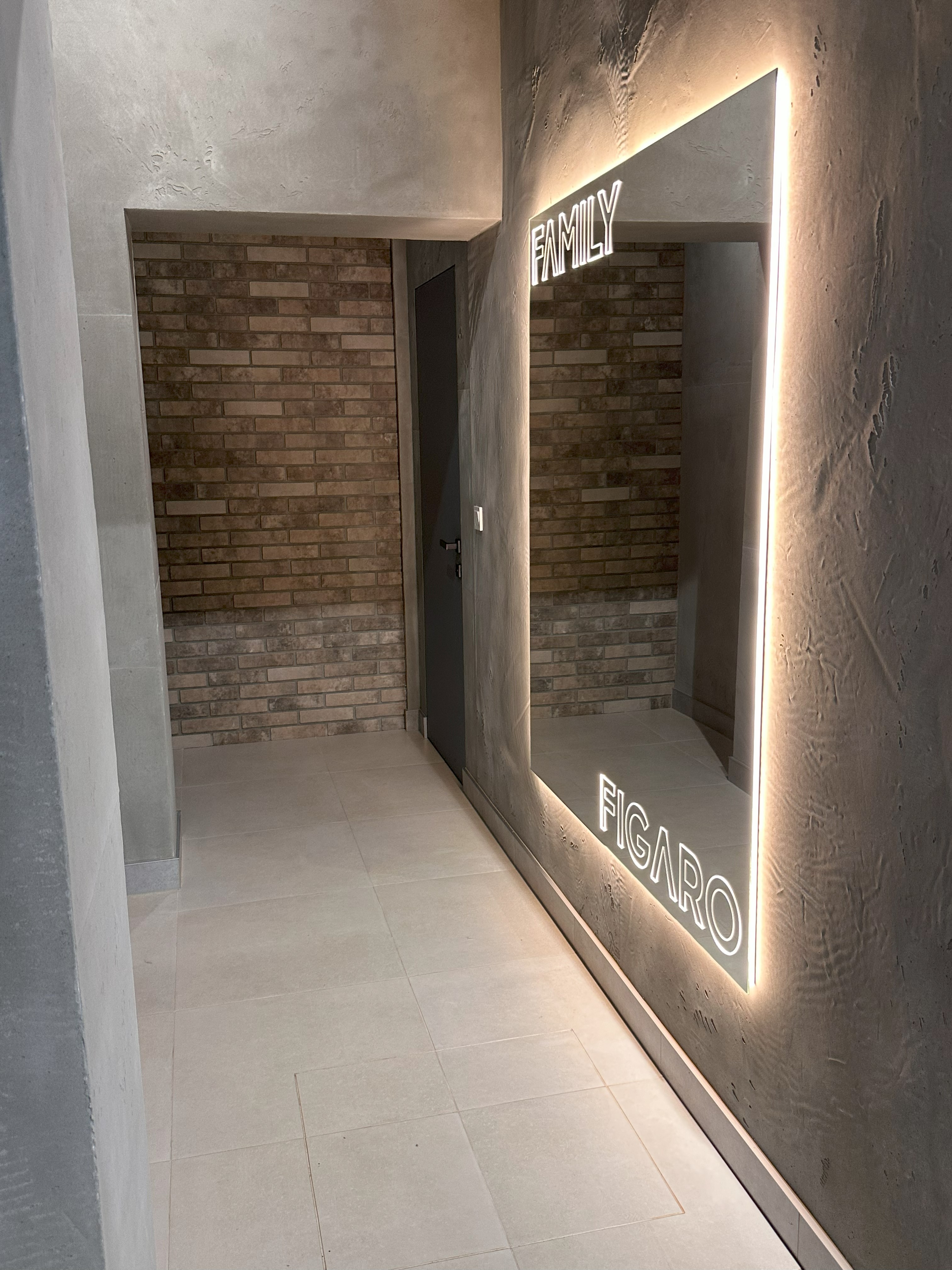 Family Figaro Сім'я Фігаро Шептицький вул. Шевченка 17 image 10