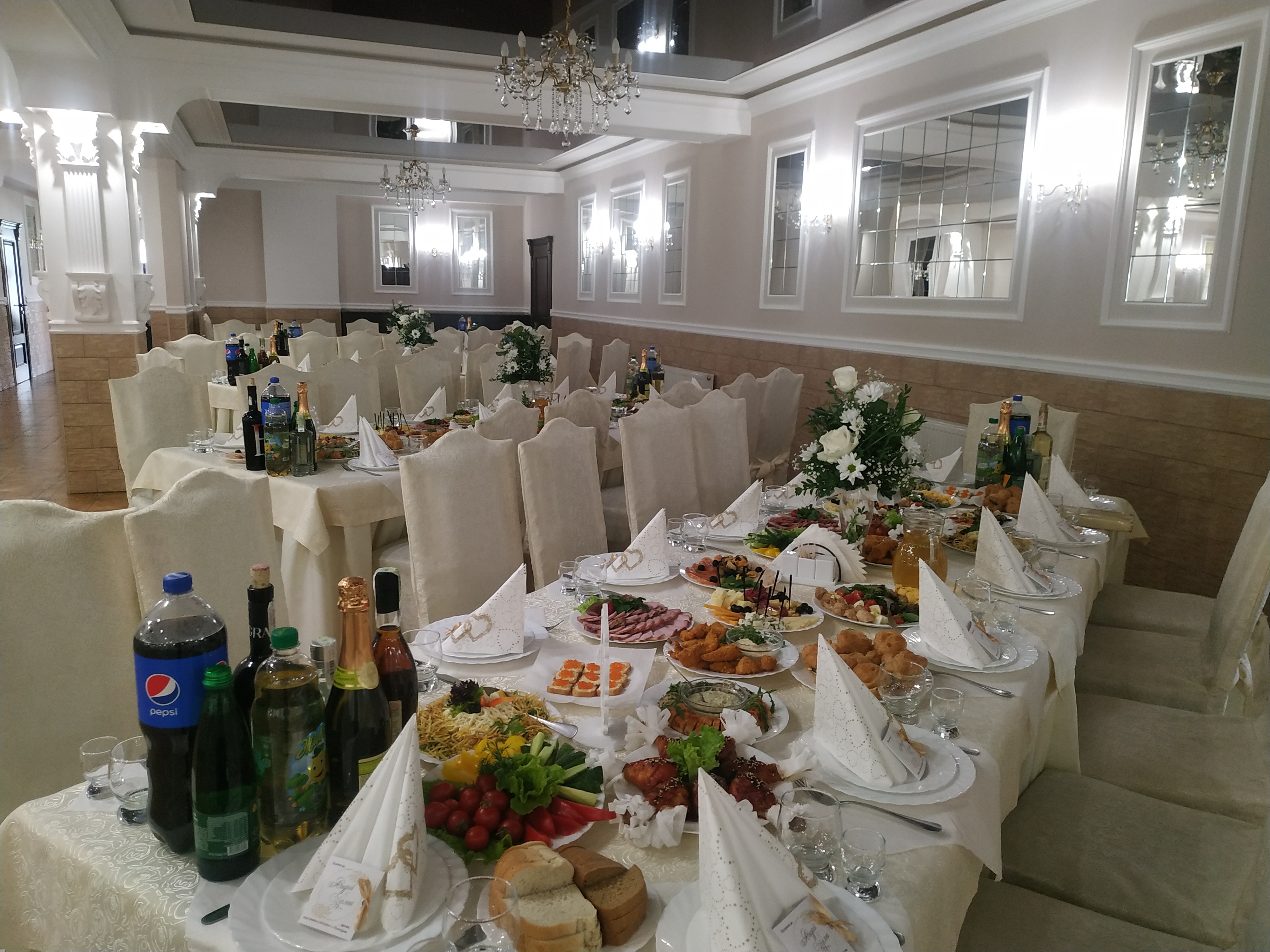 Гостинний двір image 3