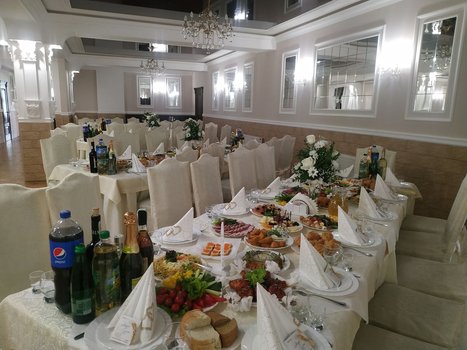 Гостинний двір image 3