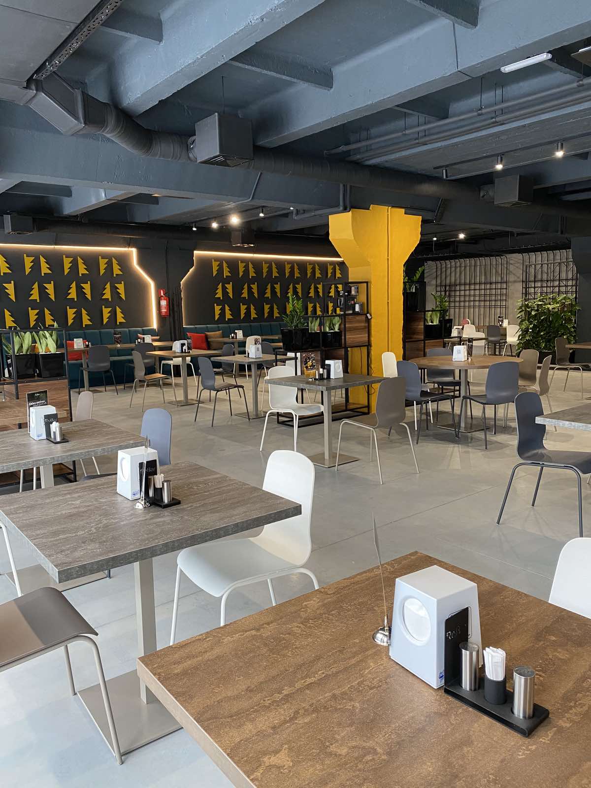 ReBar restaurant image 1