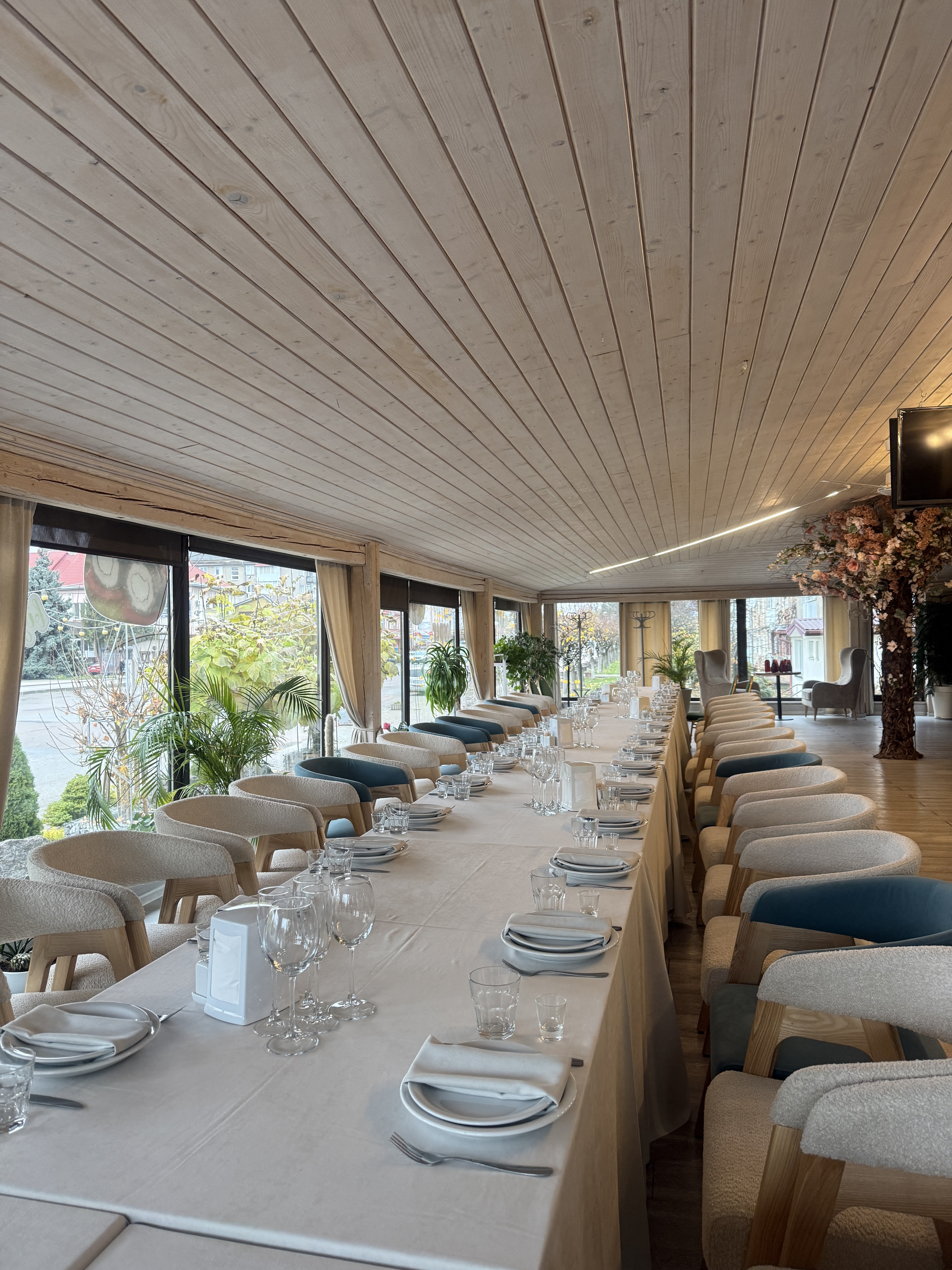 Ресторан Шуба Town image 1