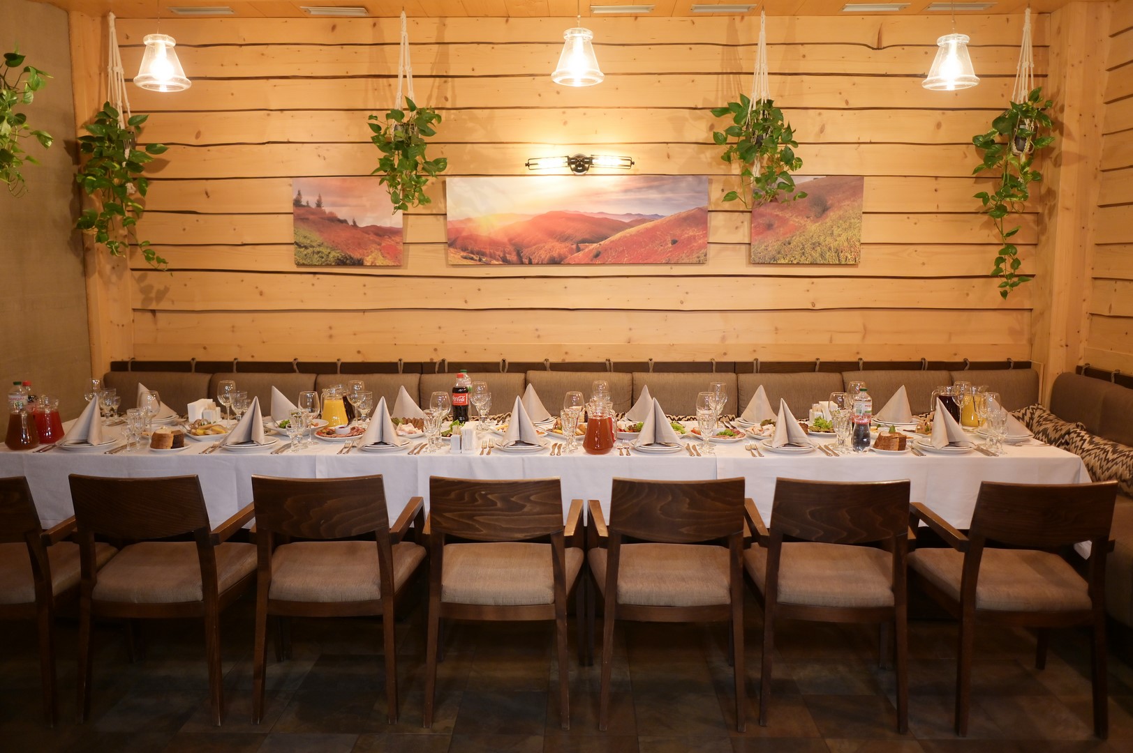 Alʹpiysʹkyy, Restoran, Optima Park Hotelʹ image 4