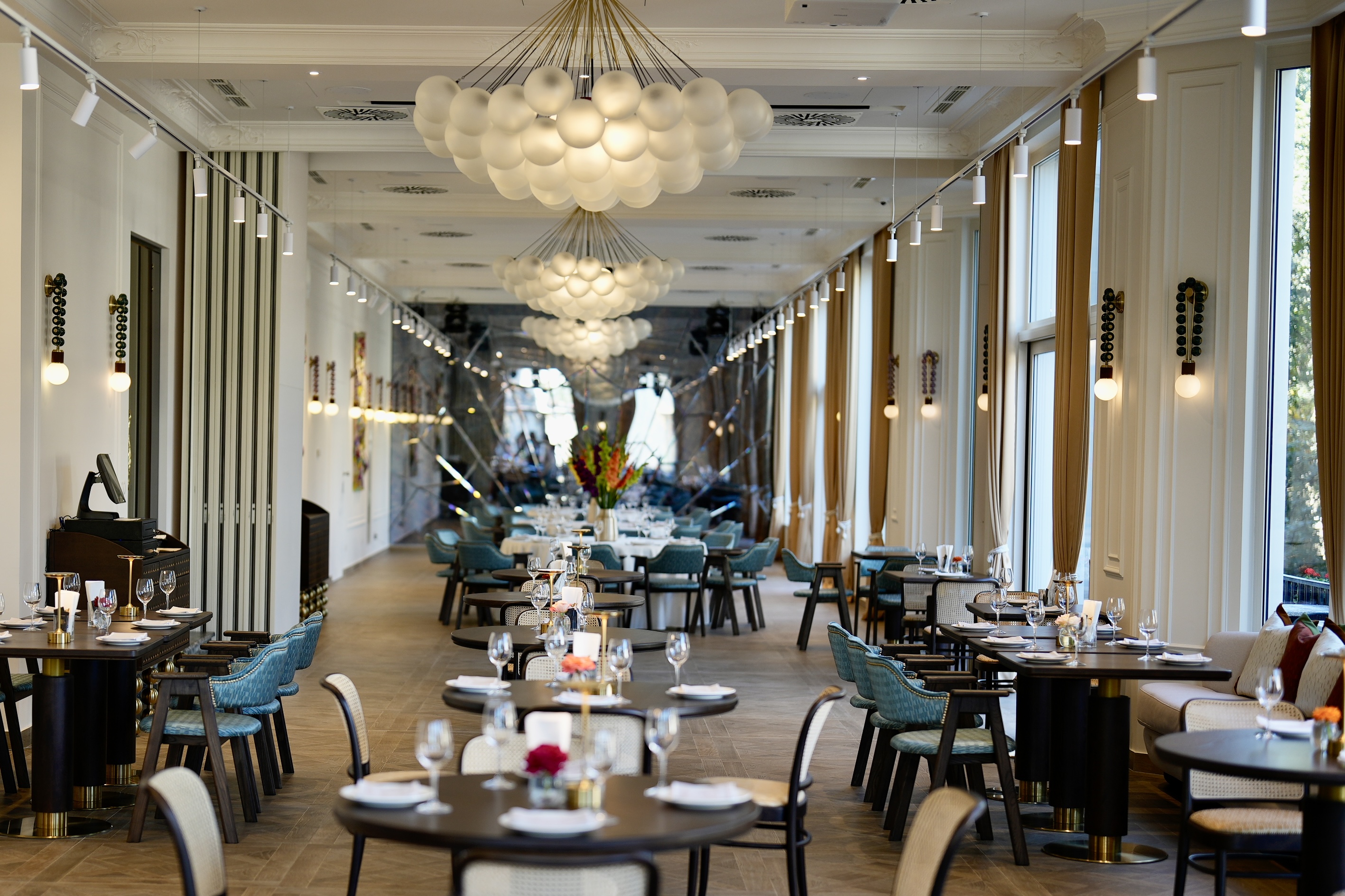 Omnivore & Sky Bar image 1