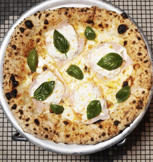 LULU pizza ristorante image 6