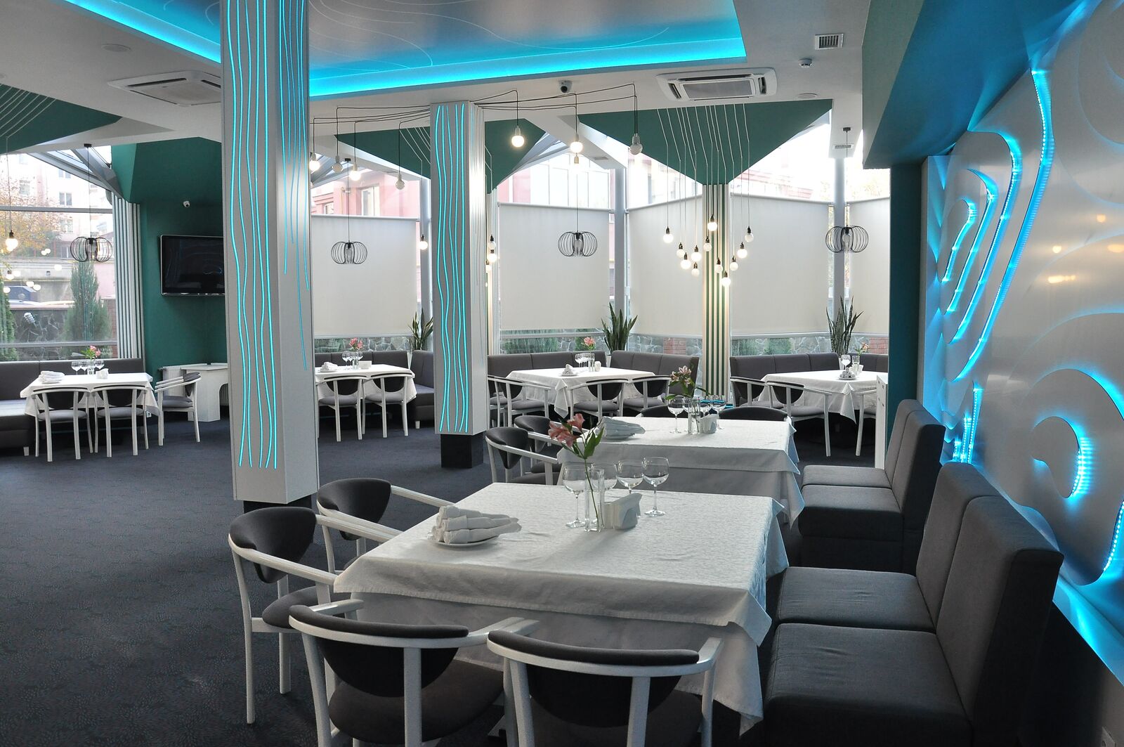 4 Sezony image 3