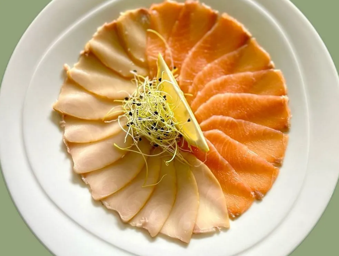 Silver Готельно-рестораний комплекс image 2