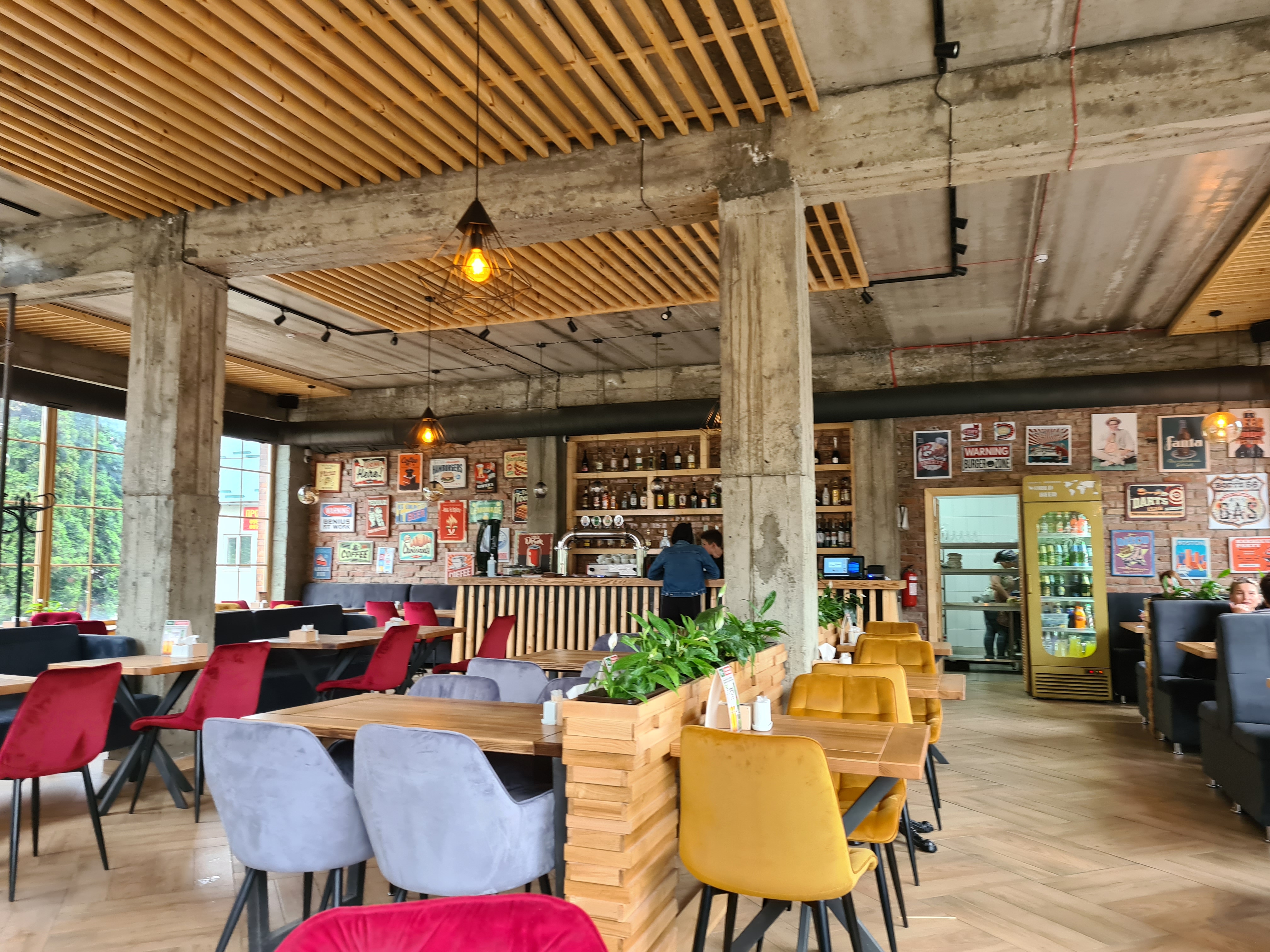 Boston pizza image 1