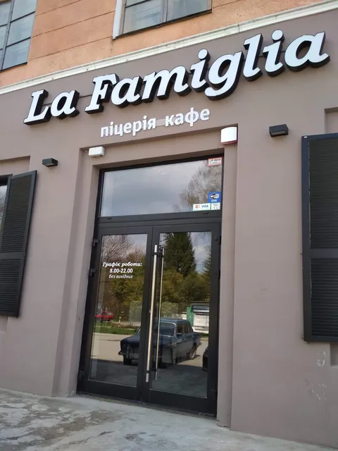 La Famiglia image 5