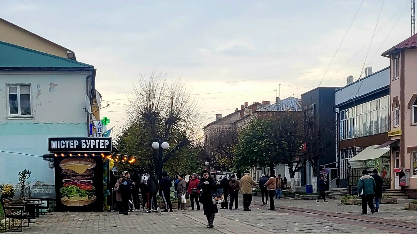 Mister Burher image 9