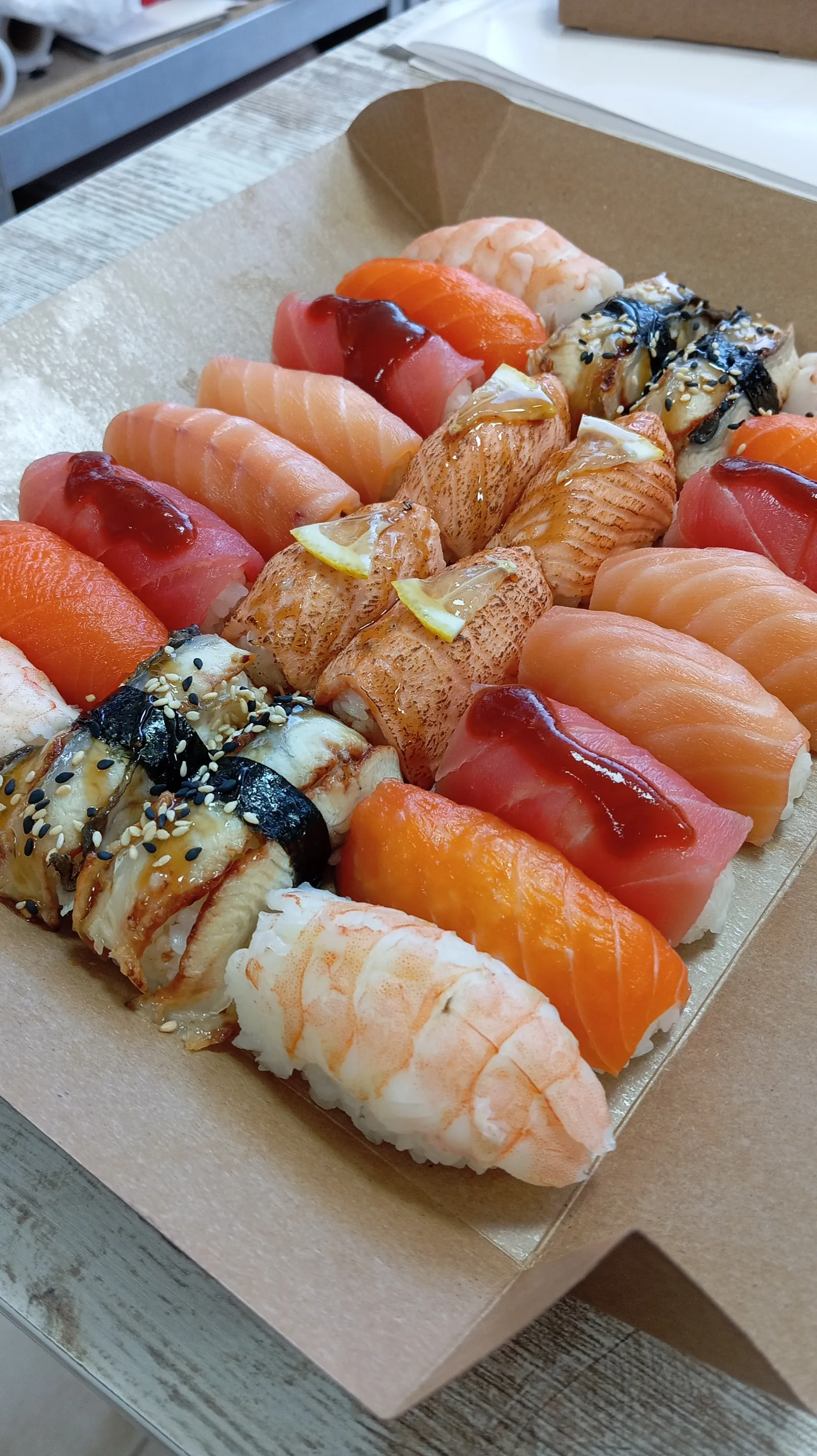 MANGO sushi&pizza image 10