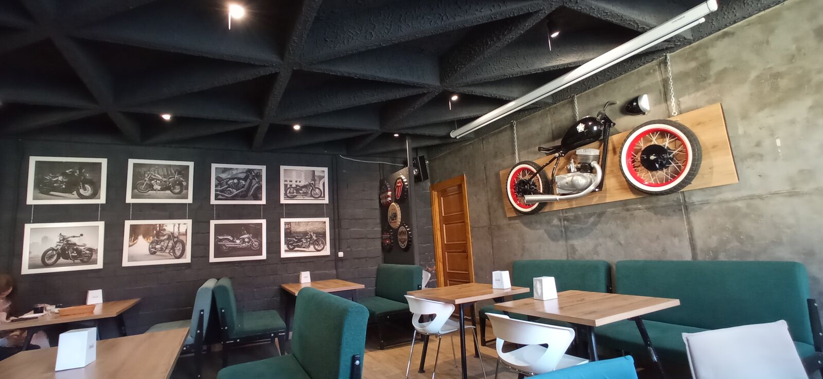 Rock & Bob cafe image 1
