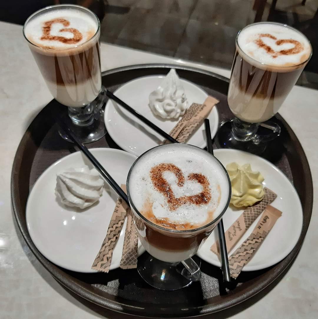 Бар-ресторан Royal Rest image 3