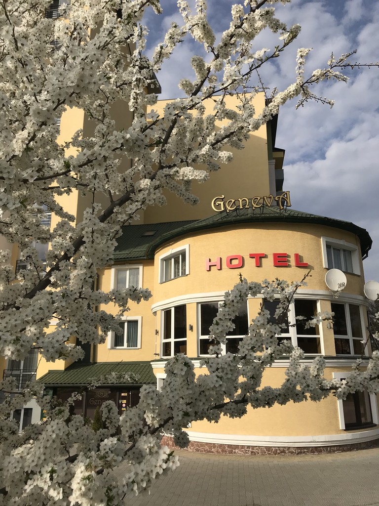 Restoran Zheneva Ternopil Hotelʹ Bankety, Furshety, Vesillya, Korporatyvy, Dytyacha Kimnata image 3