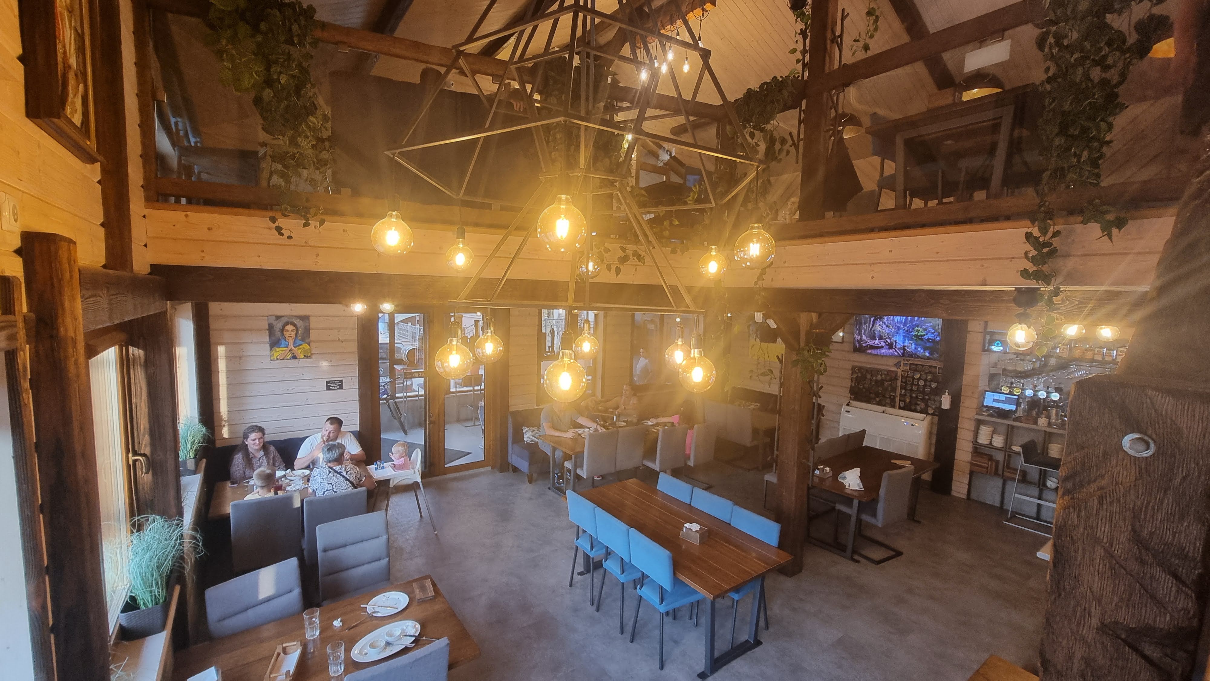 Сімейна ресторація «ТРИ МИКОЛИ» image 6