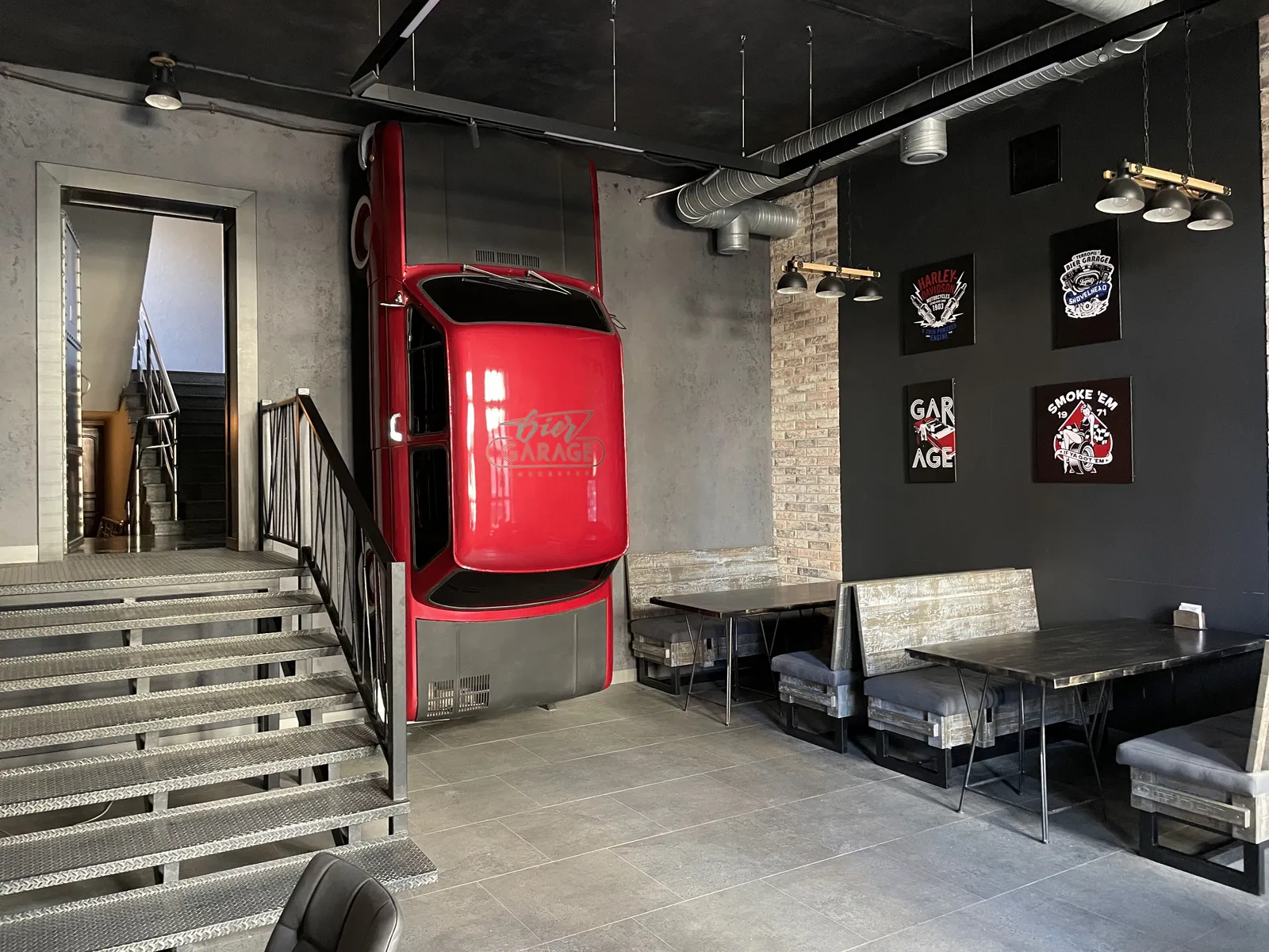 Bier Garage image 3