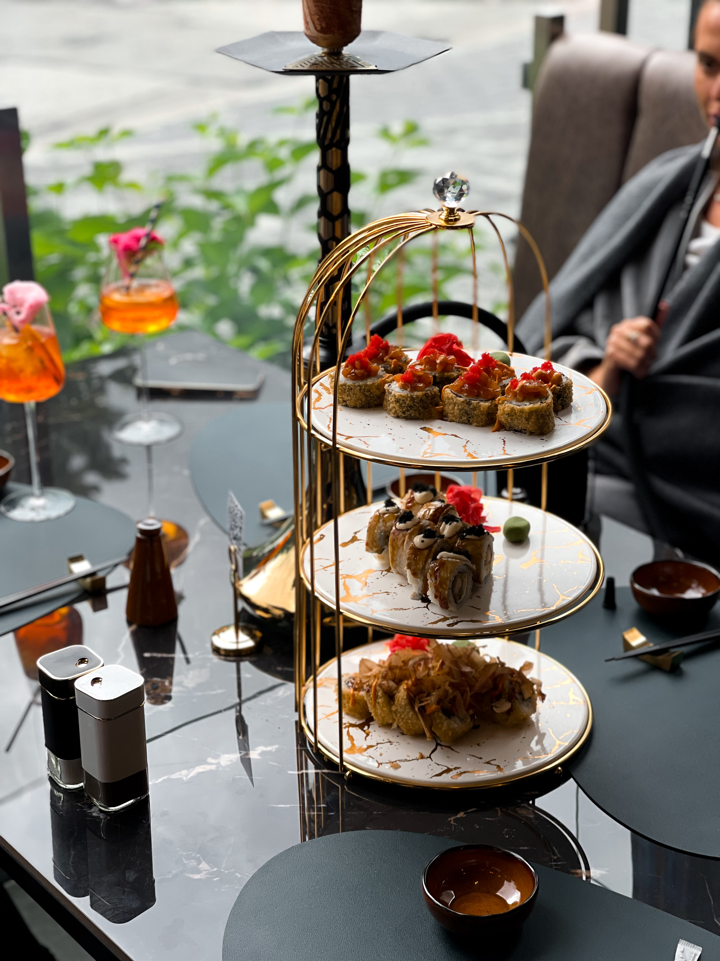 Mid Lounge Restaurant image 2