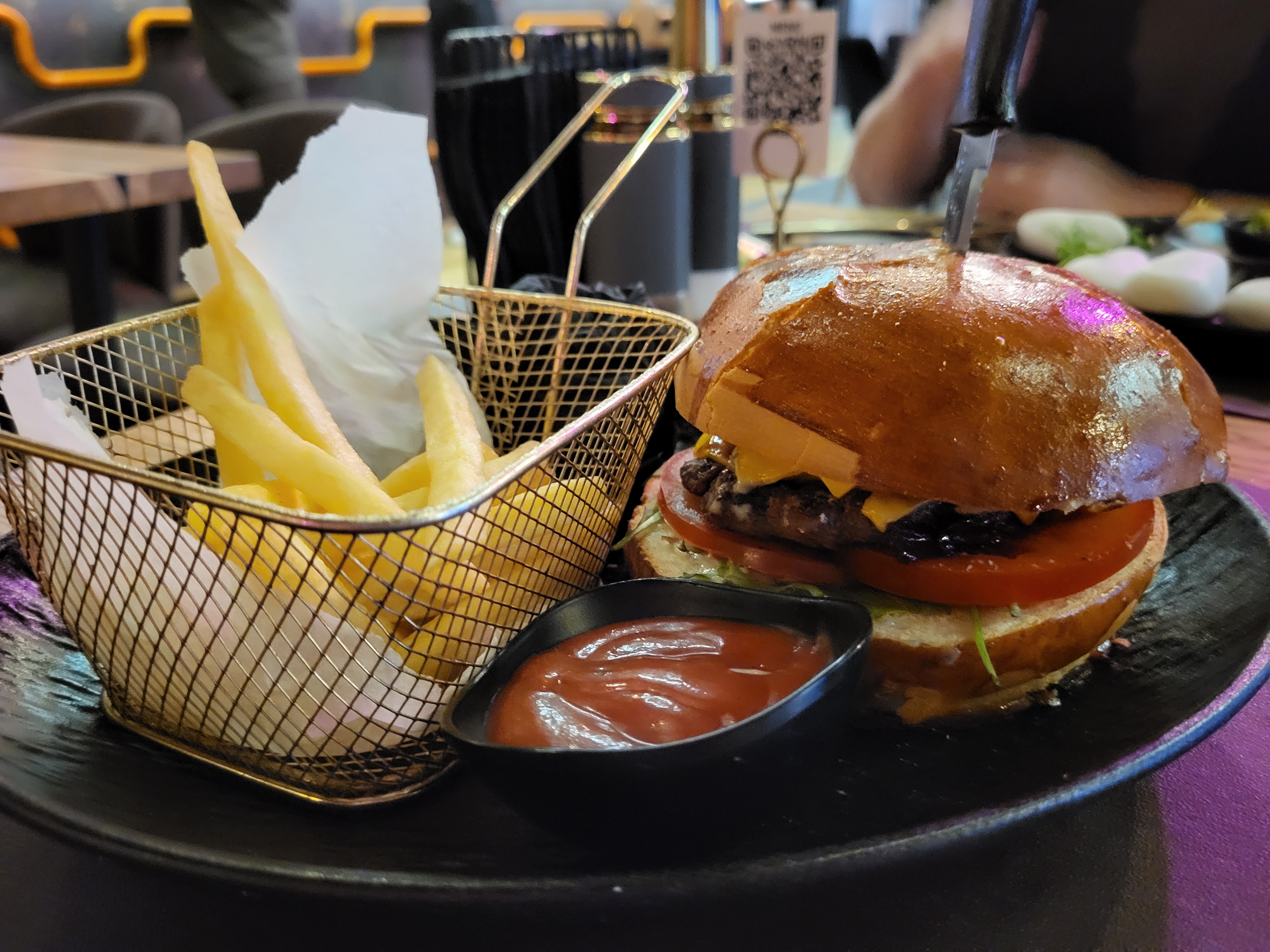 Mid Lounge Restaurant image 7