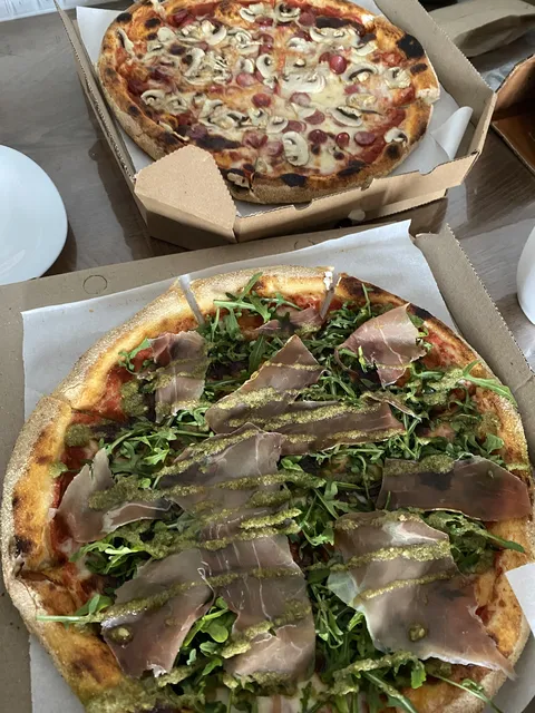Veterano Pizza image 5