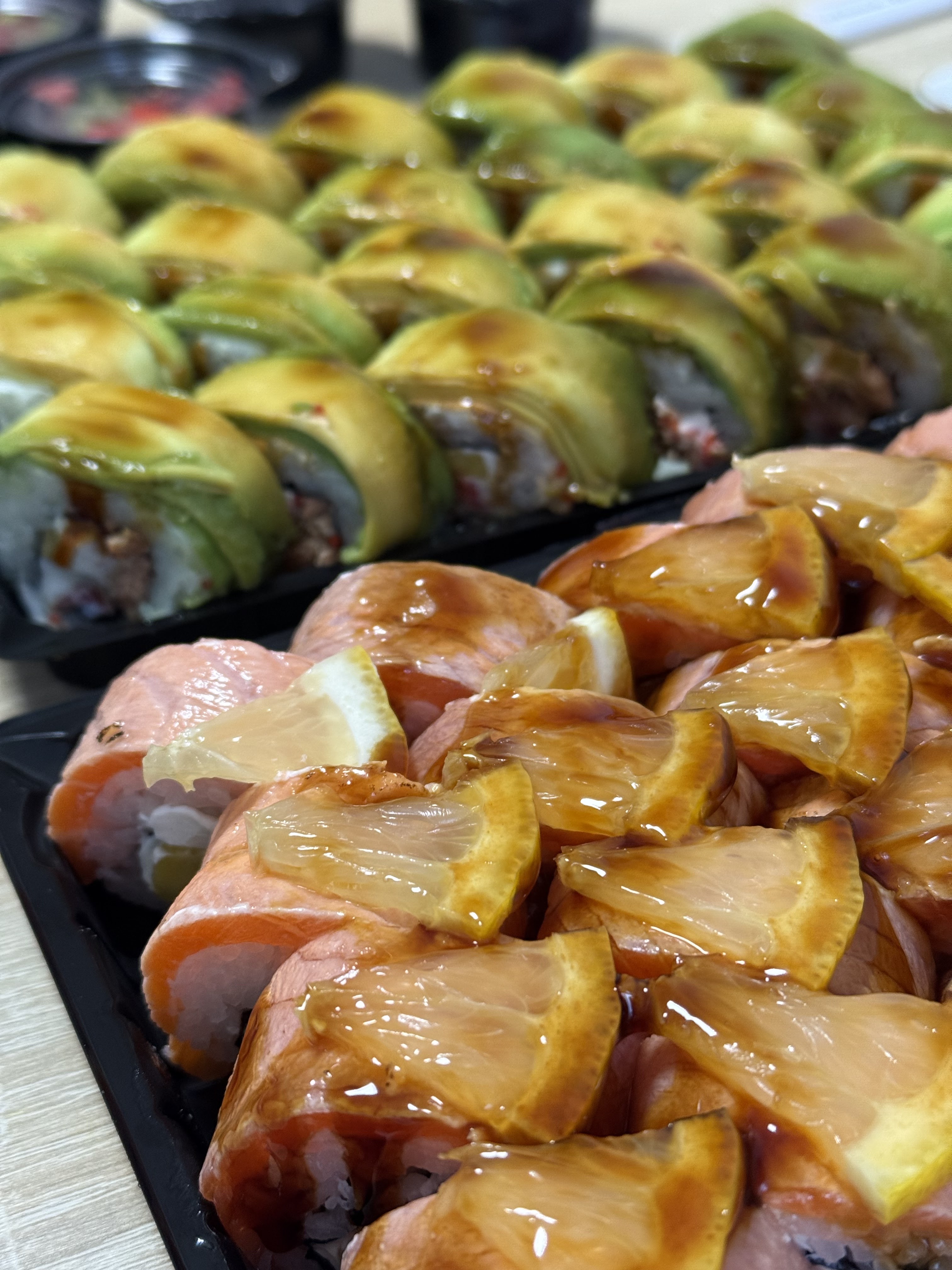 Osama sushi Ternopil image 4