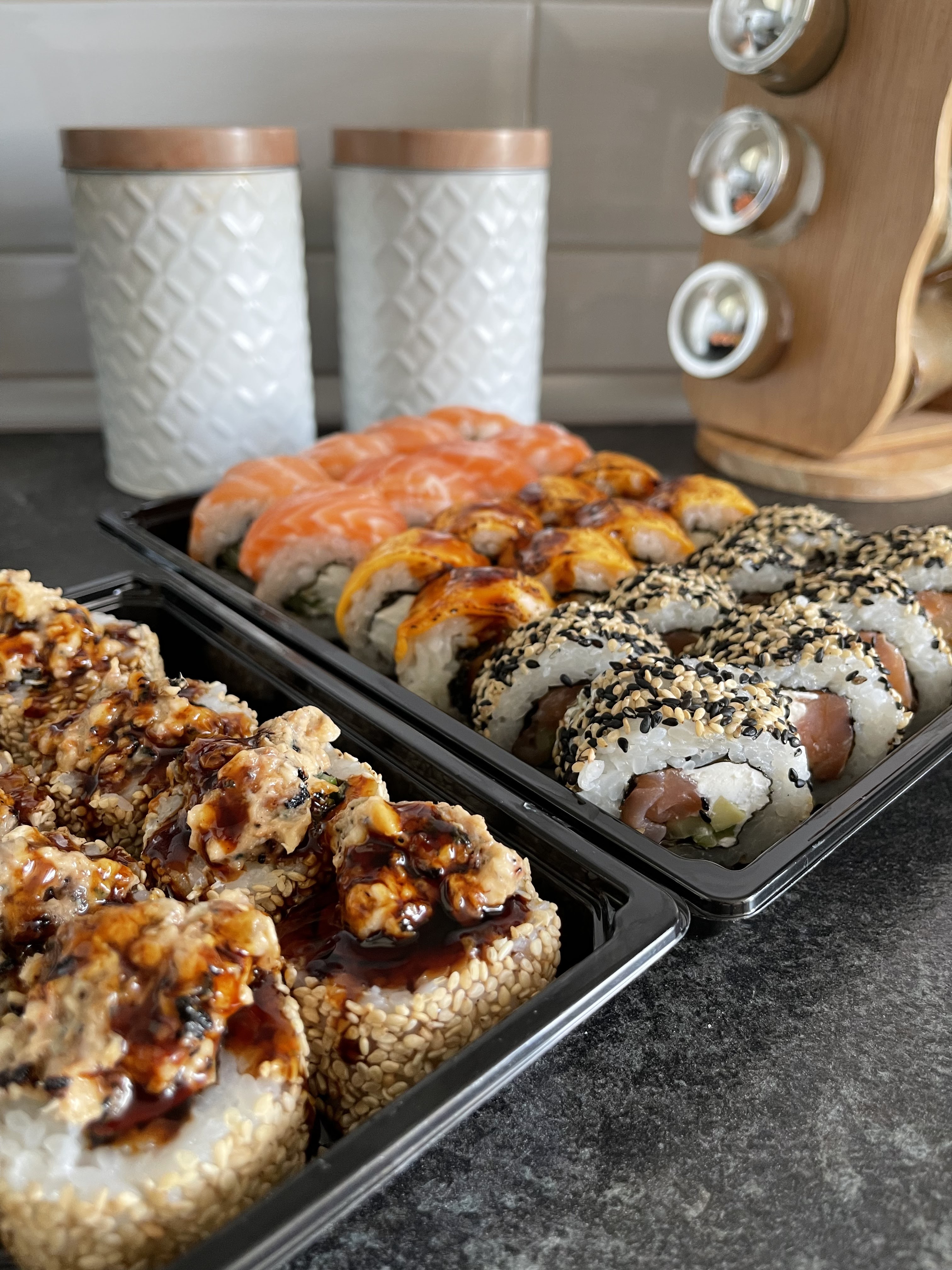 Osama sushi Ternopil image 5