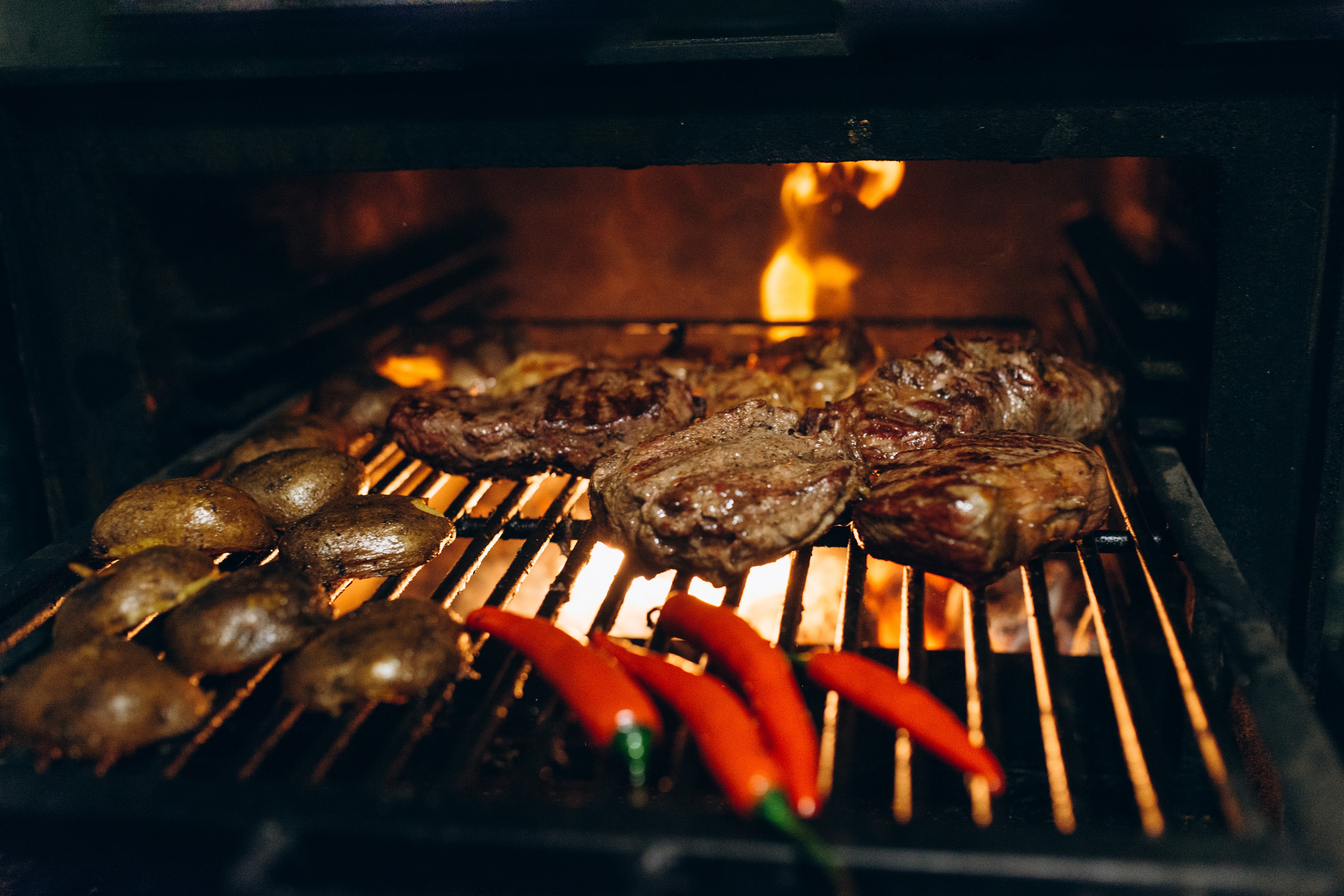 Steyk-Khaus Bif Pitsa Ternopilʹ. Onovlenyy Zaklad, Nove Menyu, Velyka Dytyacha Ihrova Kimnata.pitsa, Sushi, Shashlyk, Steyky. Dostavka. image 6