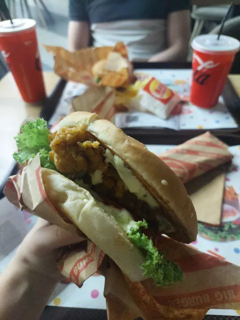 Chicken Hut image 4