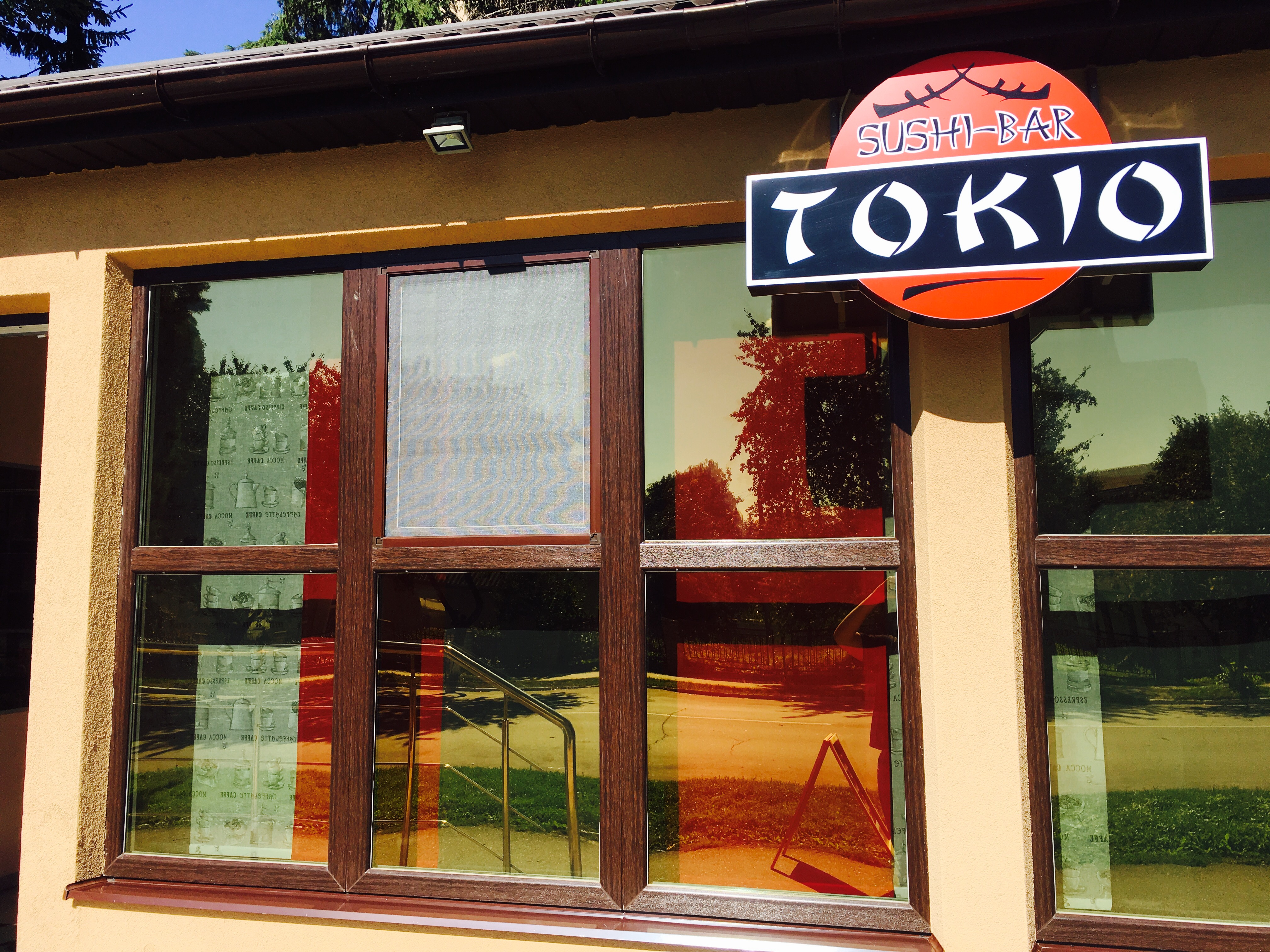 TOKIO sushi-bar image 1