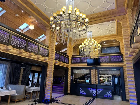 Golden Lion image 3
