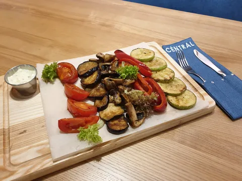 Central Cafe Мирогощанка image 2