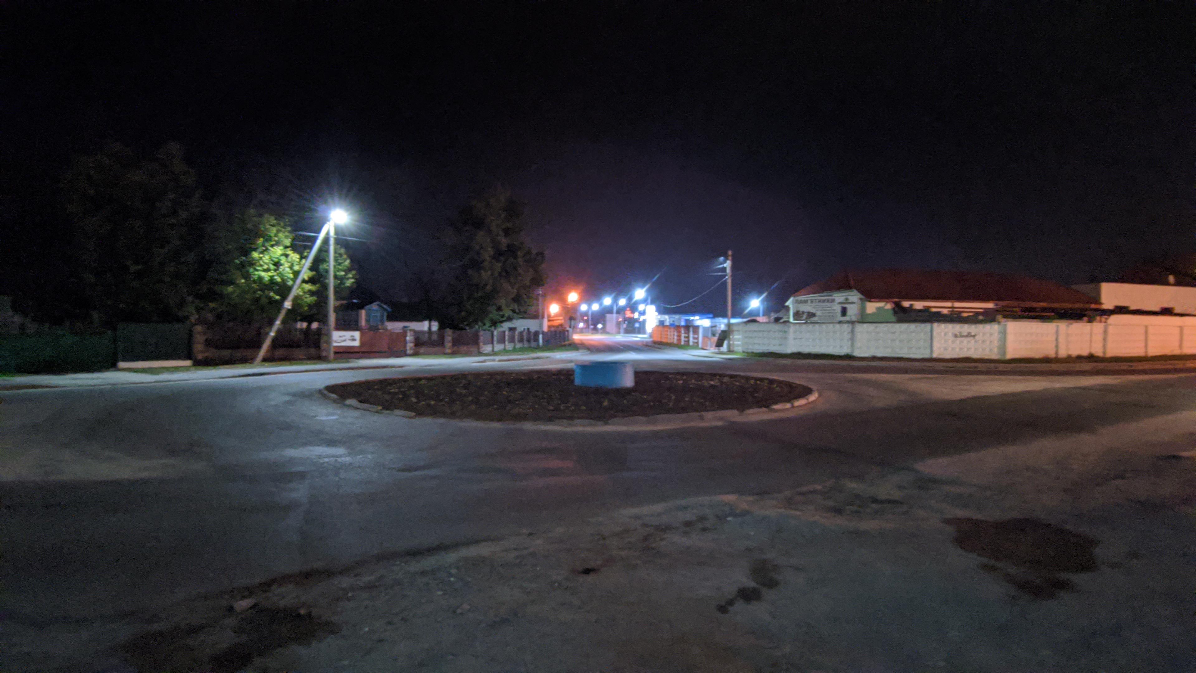 Zoloti Vorota image 6