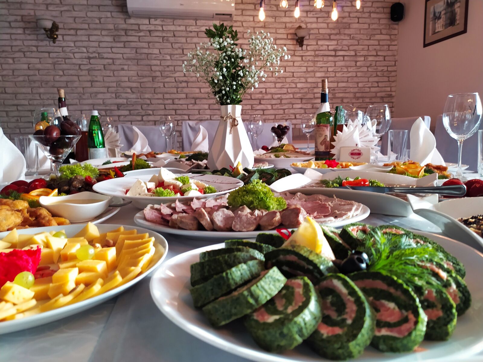 Staryi Zamok image 2