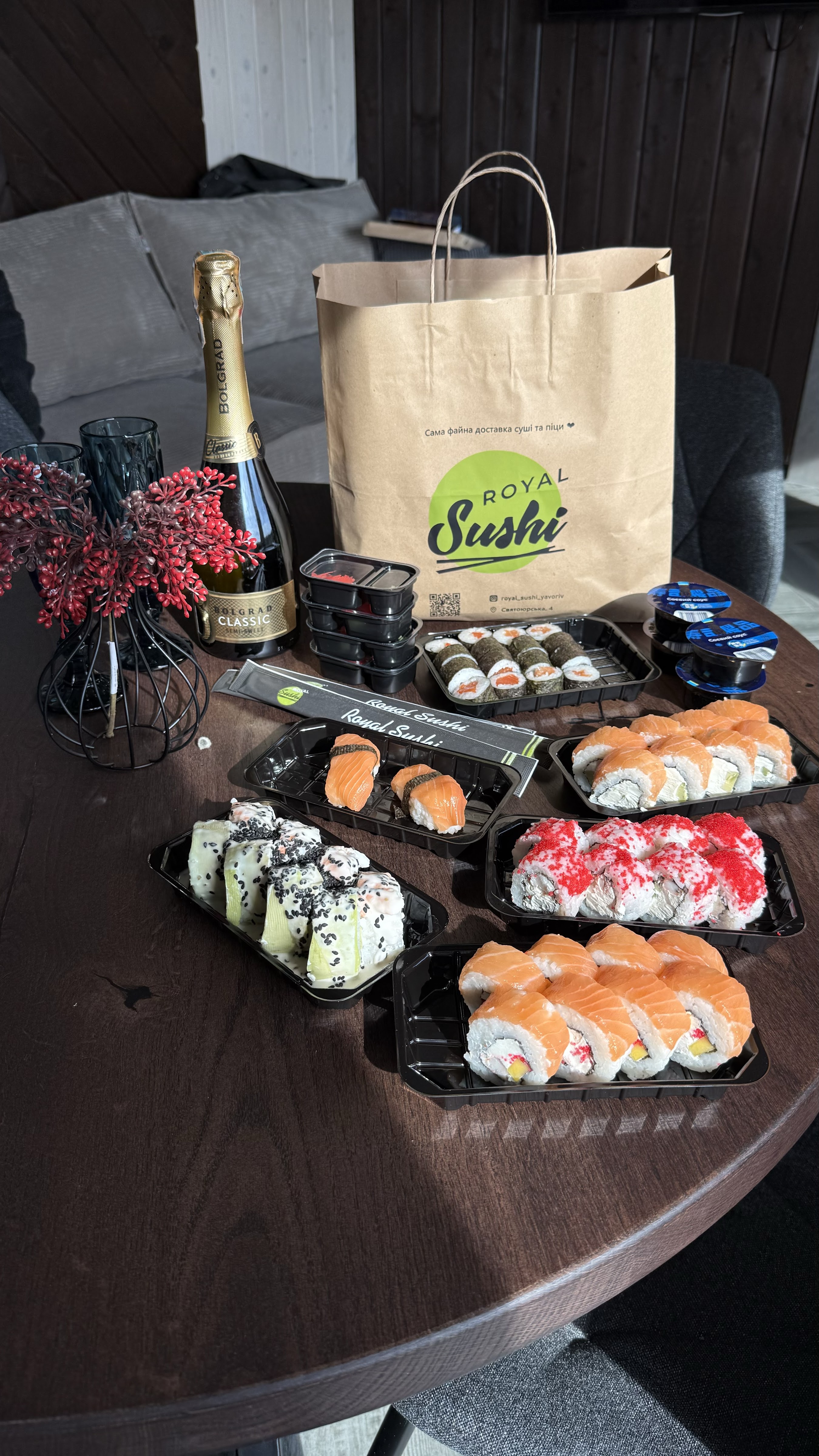 Royal Sushi Світязь image 3