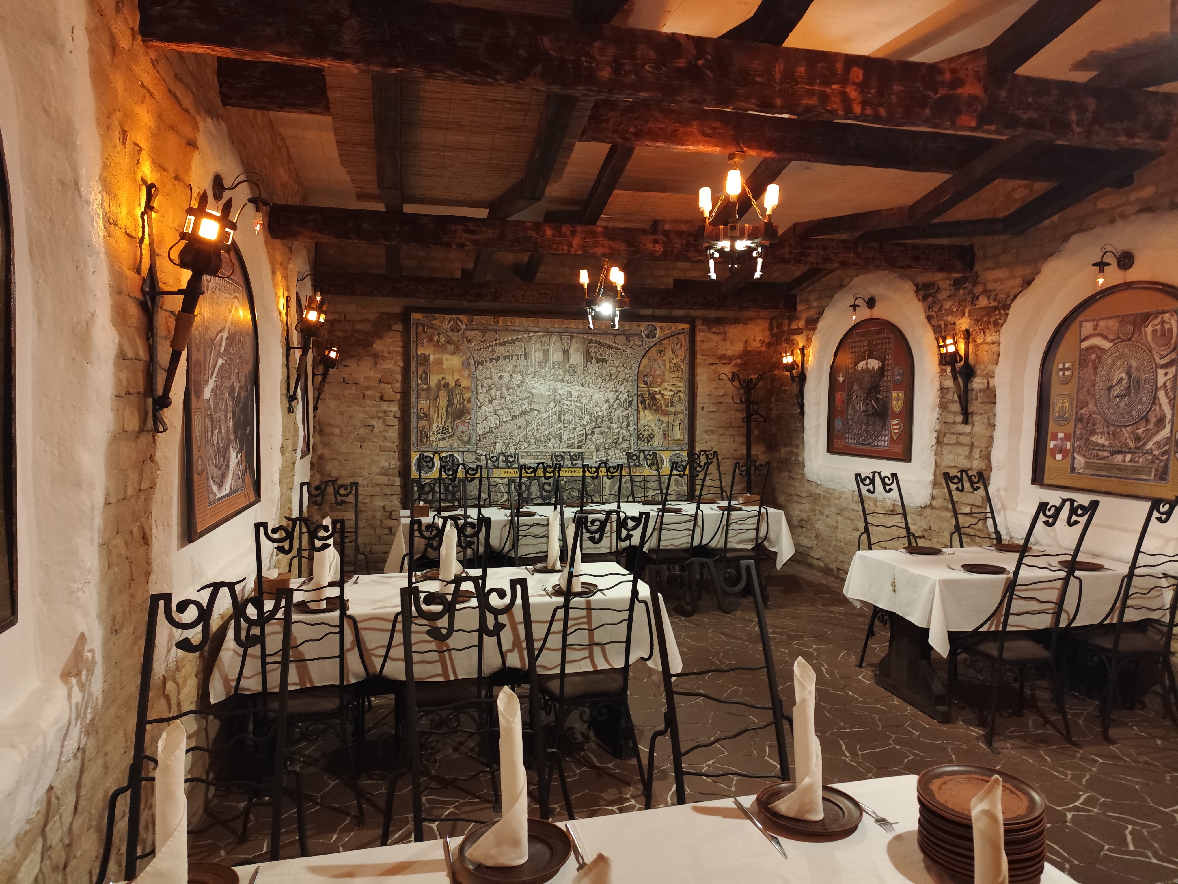 Ресторан/Трапезна Підземелля image 1