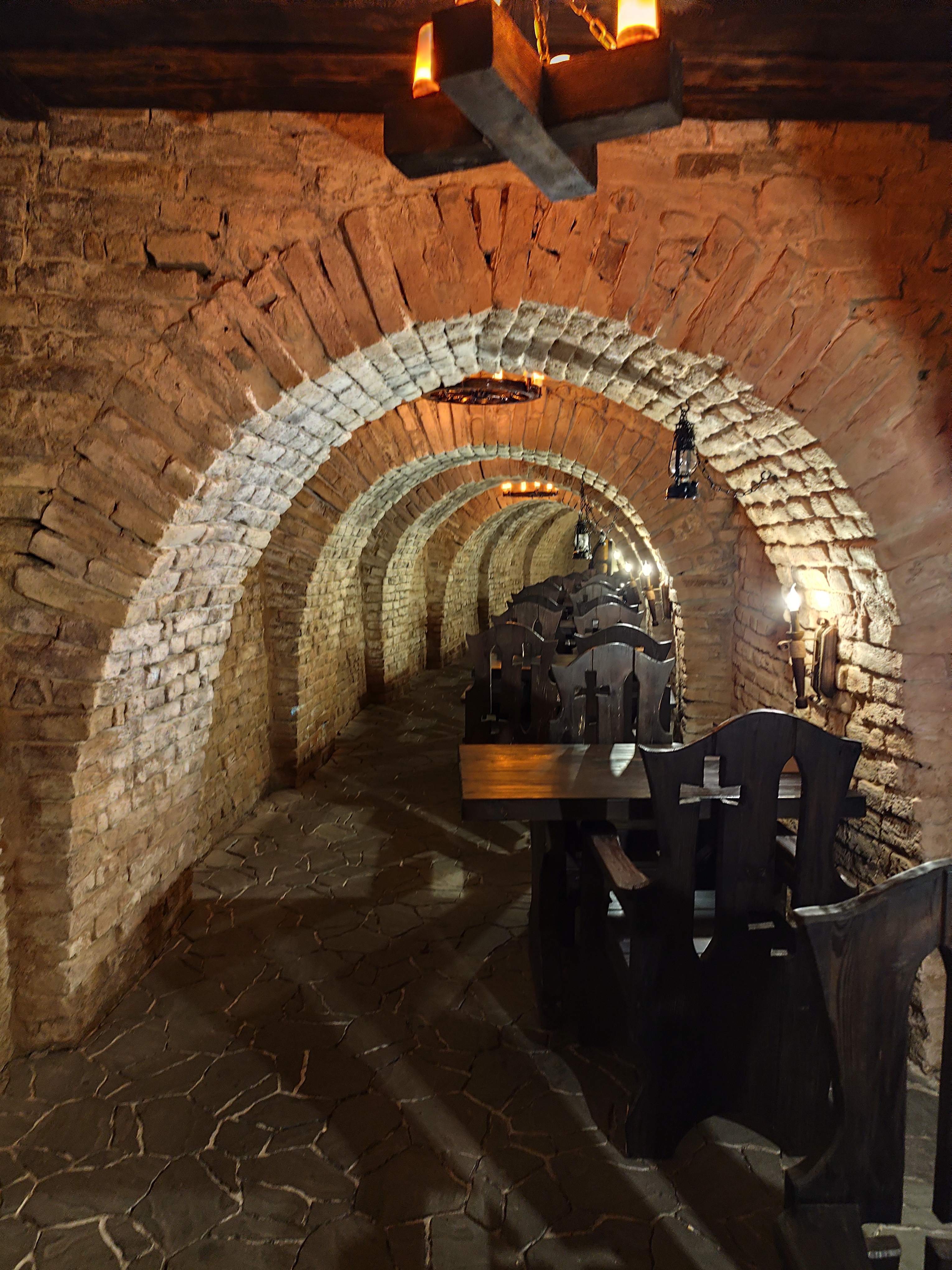 Ресторан/Трапезна Підземелля image 4
