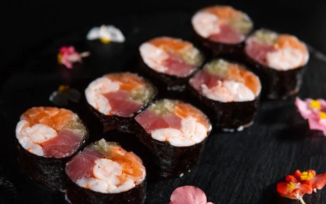 Premium Sushi image 6