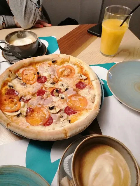 Solo Pizza image 3