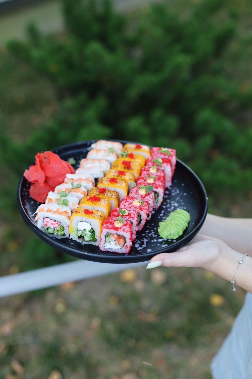 Pizza&Sushi Time image 4