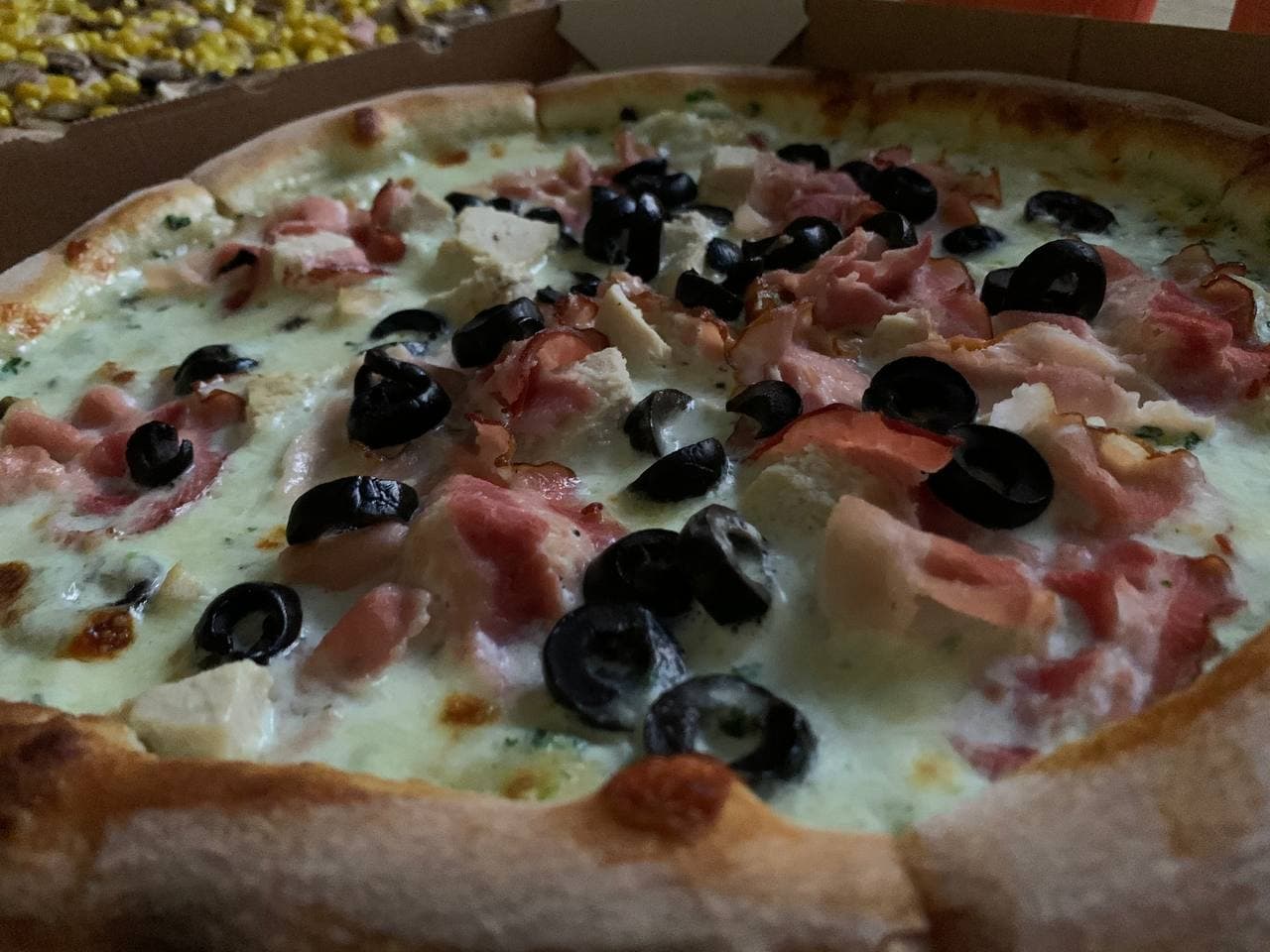 Black Pizza image 4