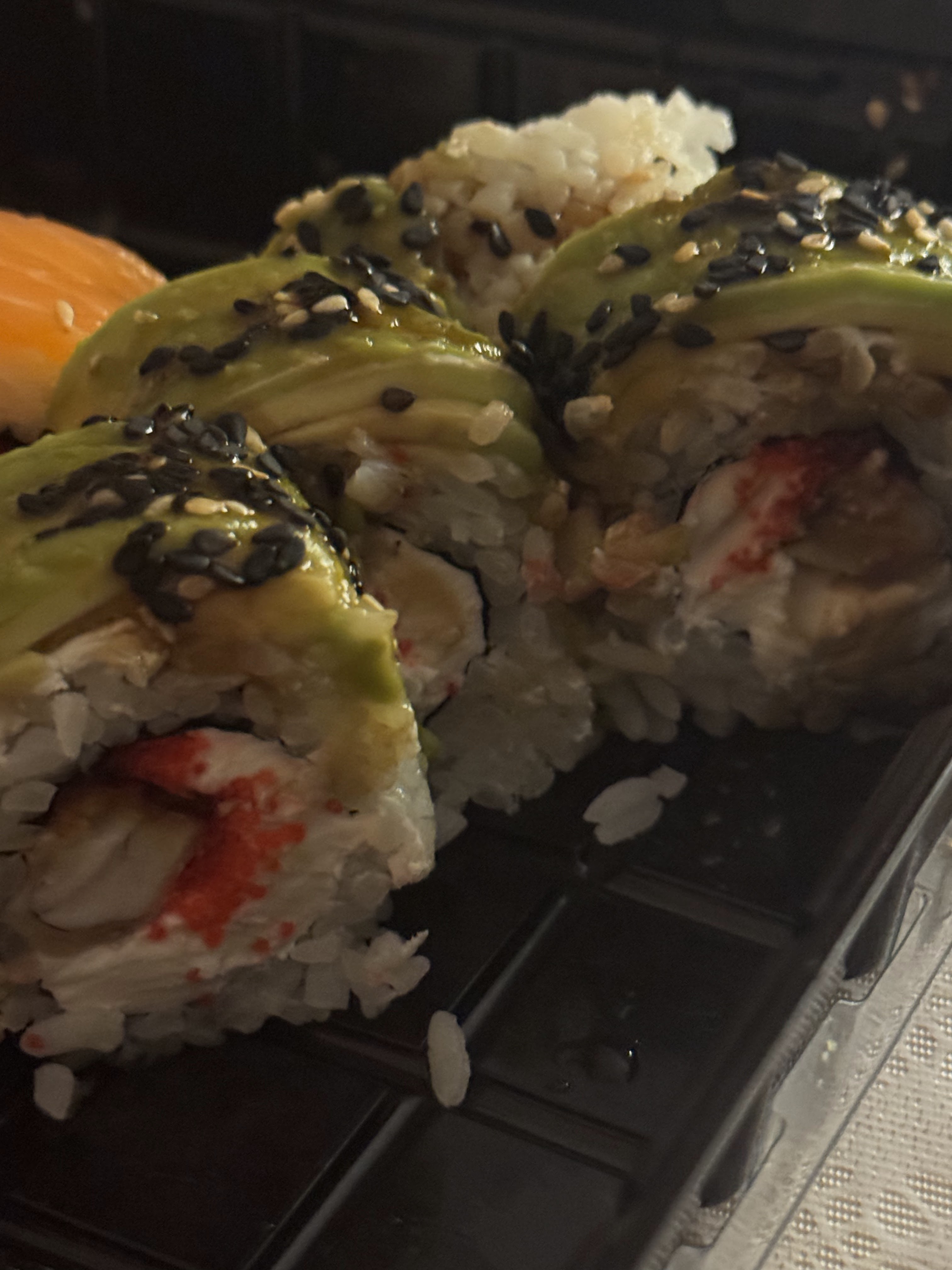 GORA SUSHI image 5