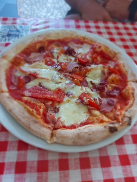 Solo Pizza image 6