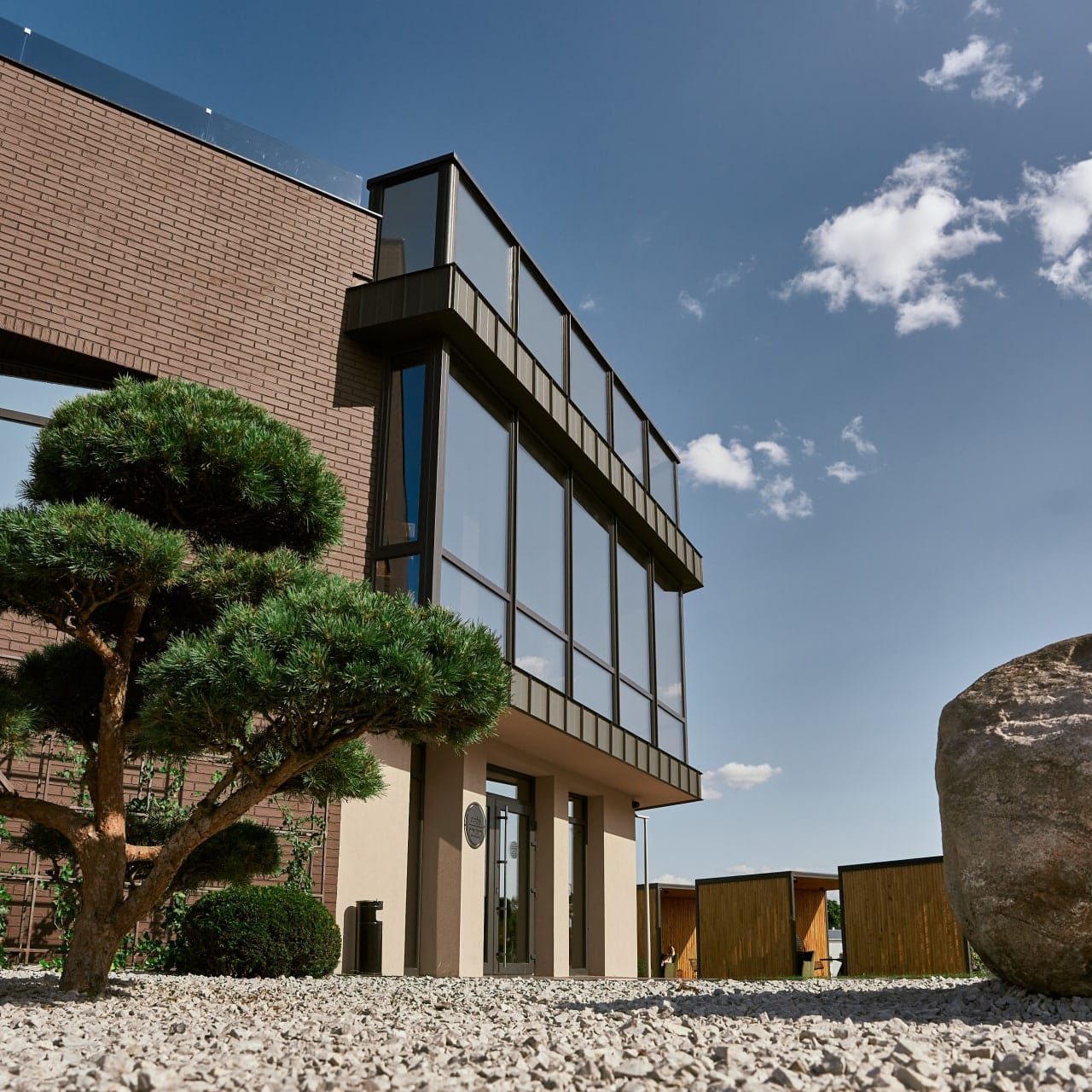 Miramar Restaurant | Garden | Club image 4