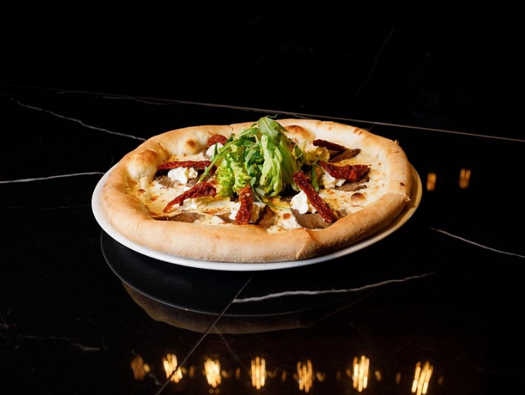 Miramar Restaurant | Garden | Club image 6