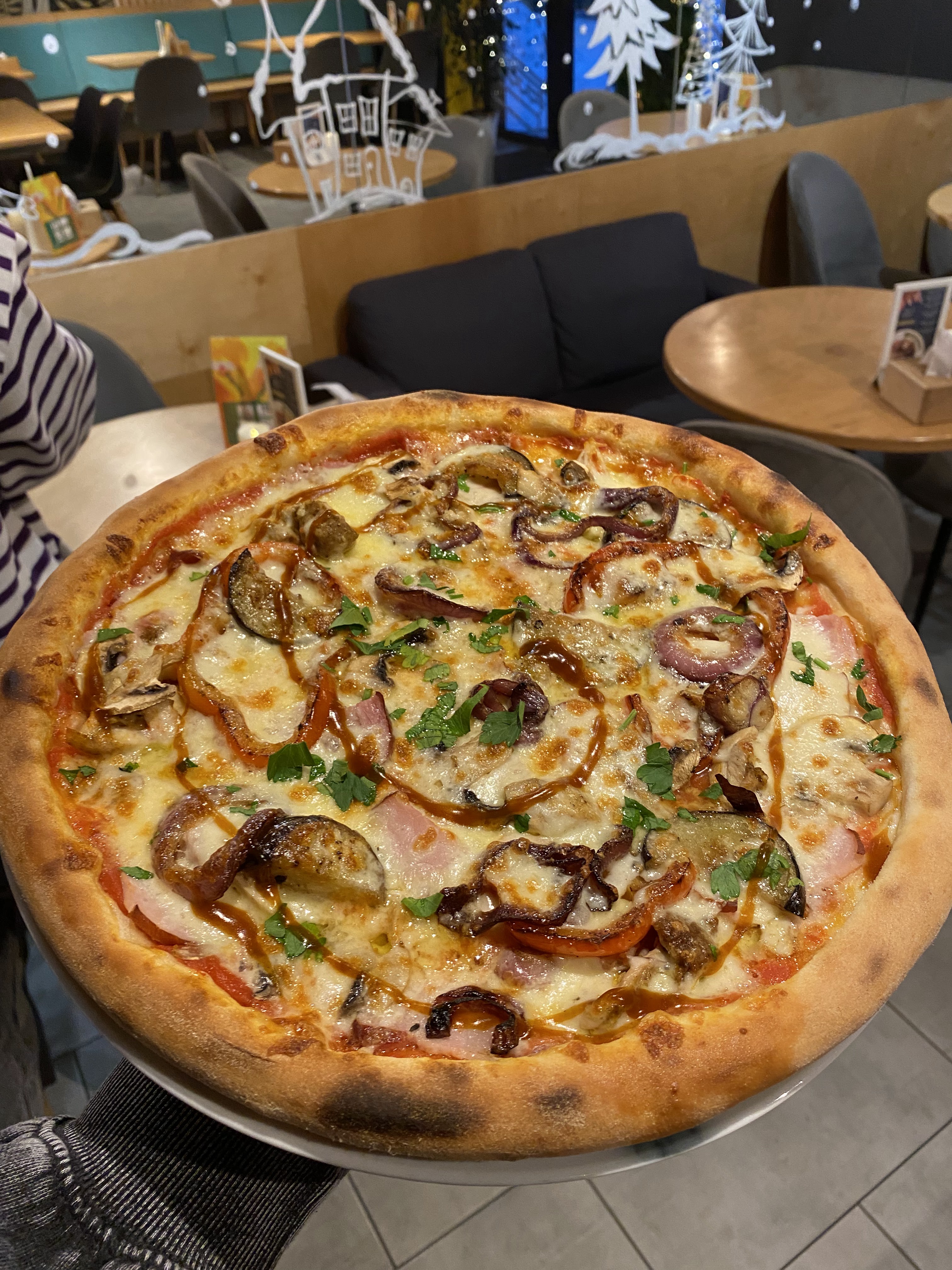 Dobre food hall image 3