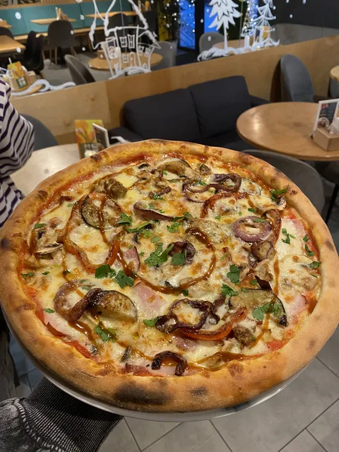 Dobre food hall image 3