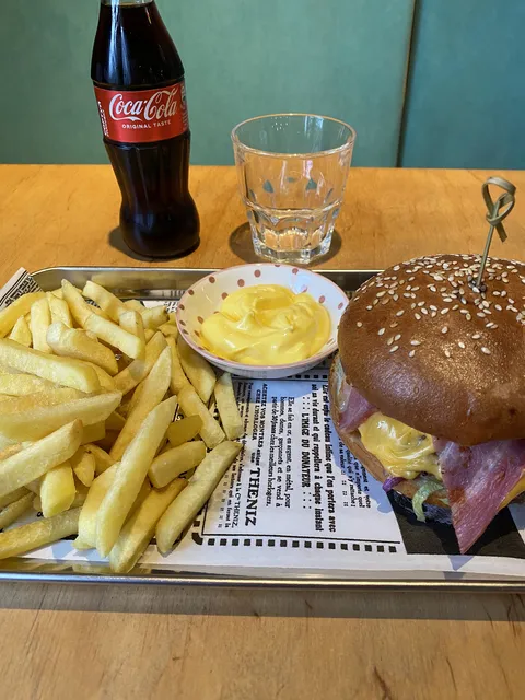 Dobre food hall image 5
