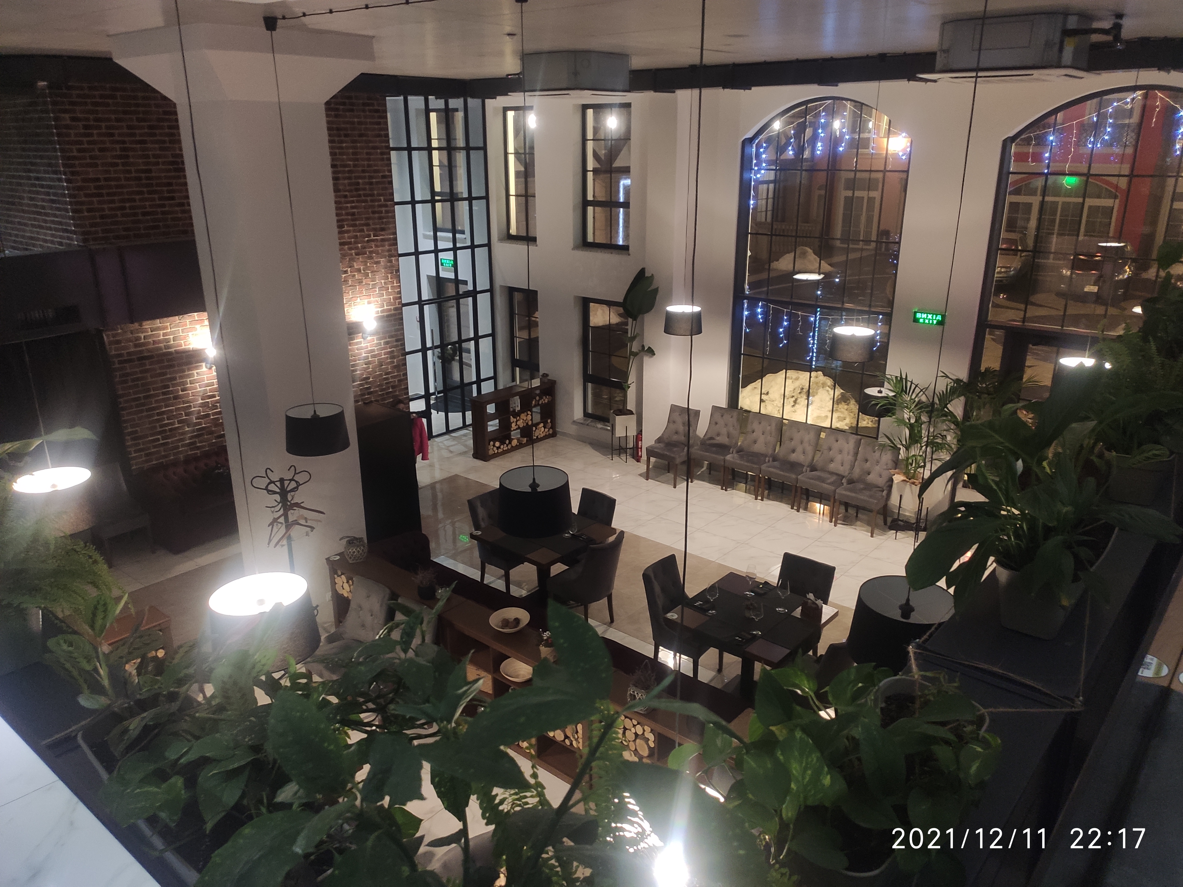 Primavera Bergschloss image 1