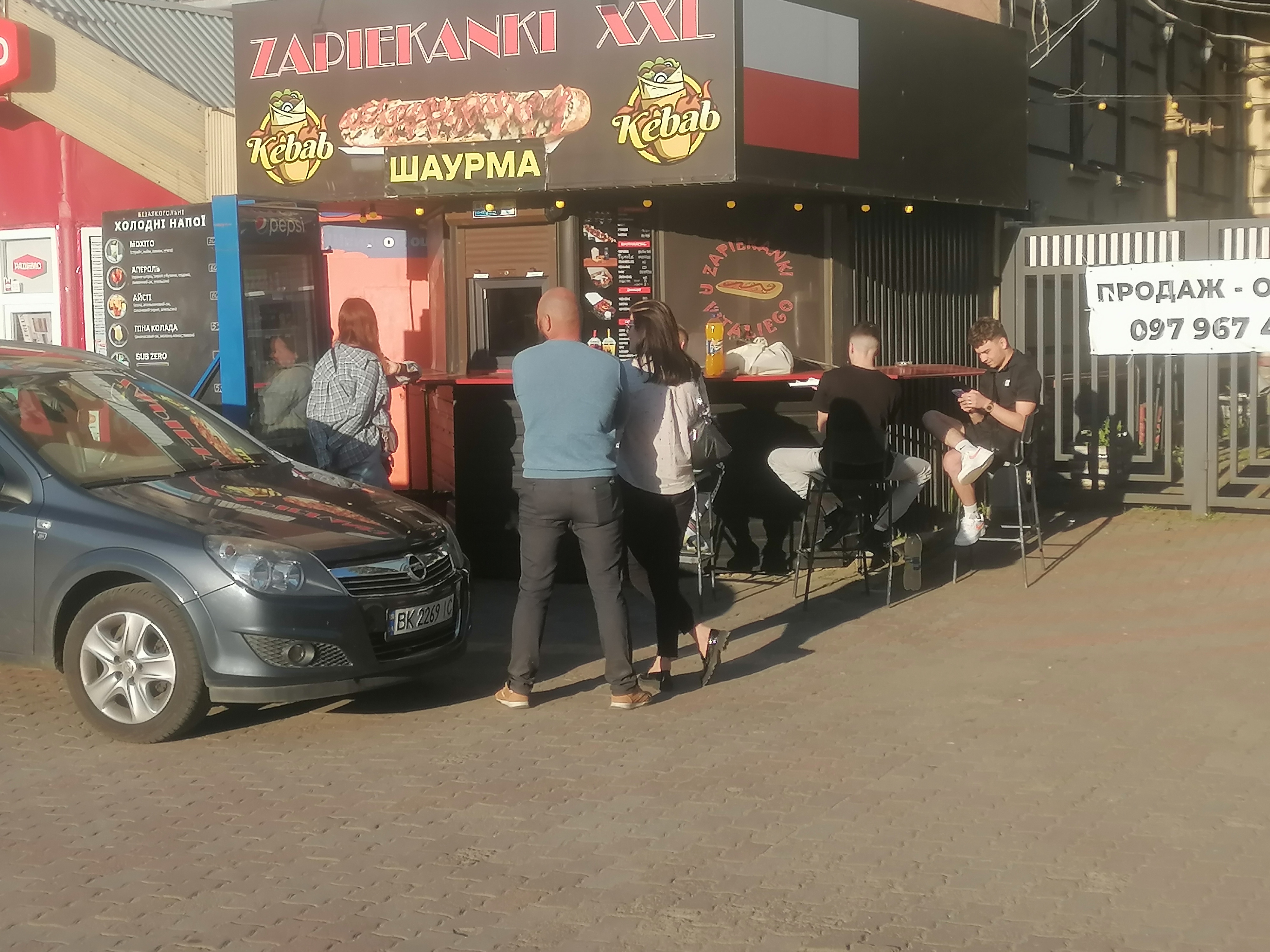 STREET FOOD BUNKER image 8