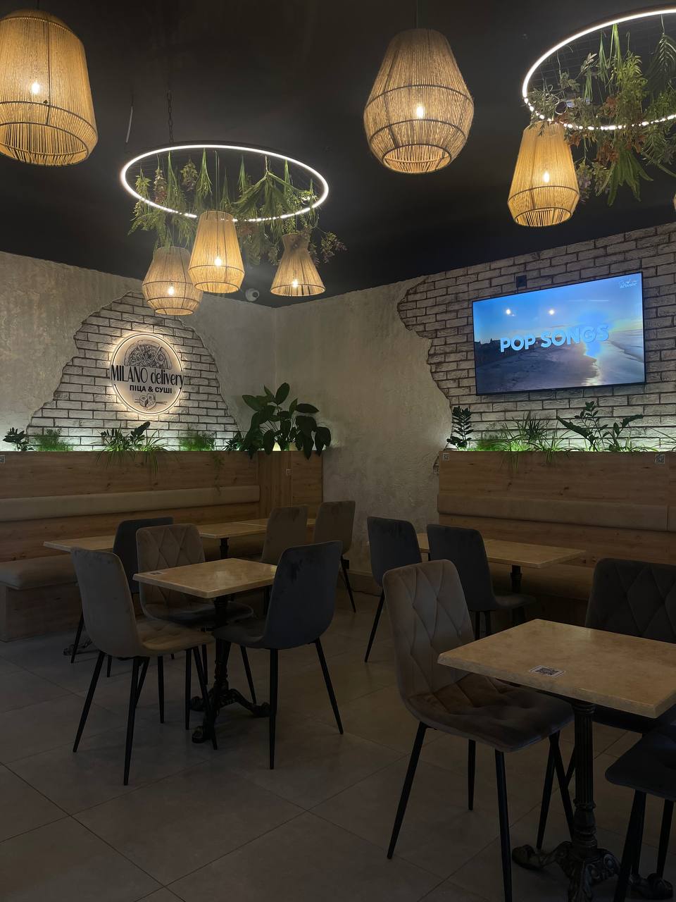 Milano Delivery image 7