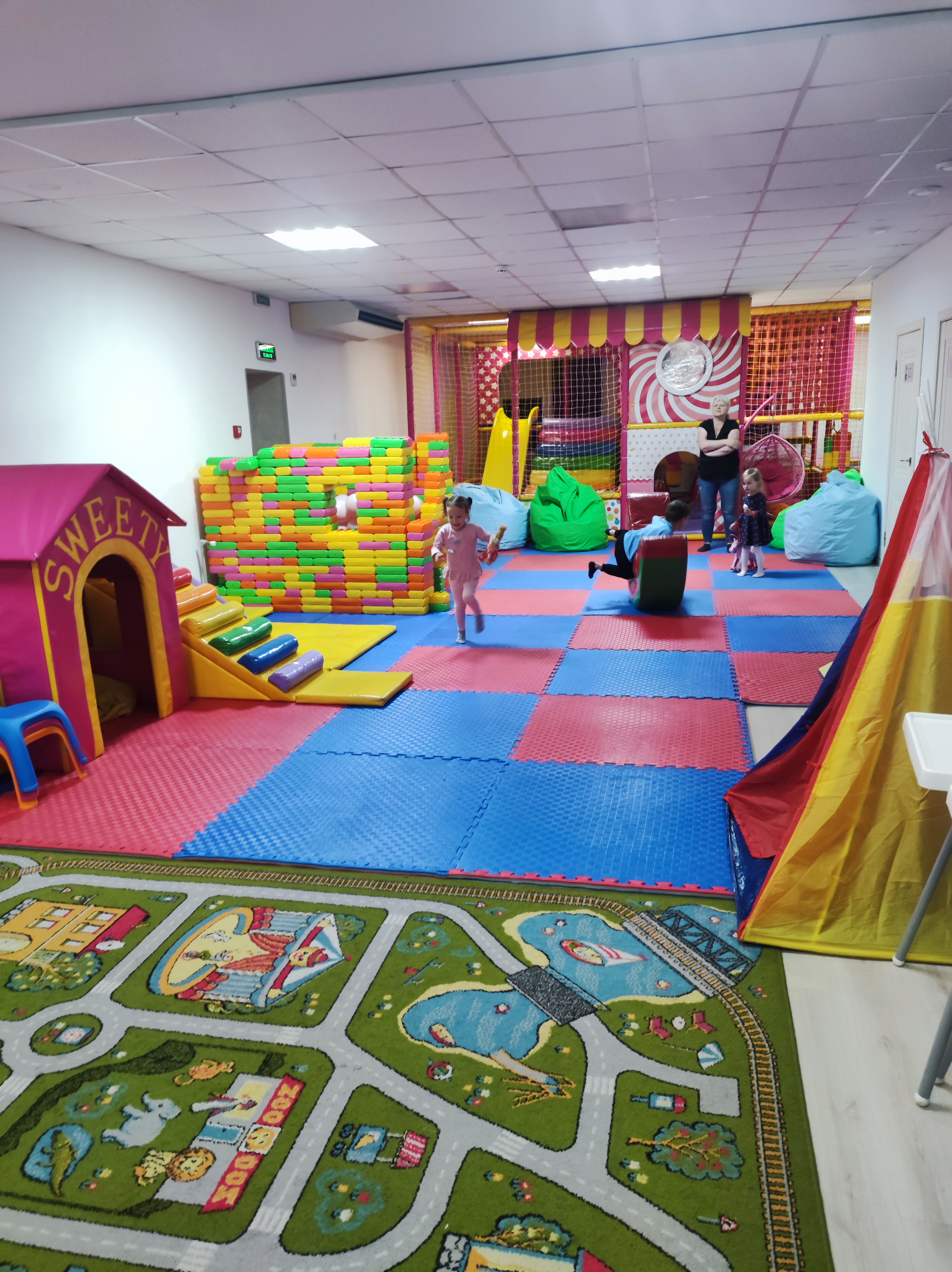 Melange restaurant image 8